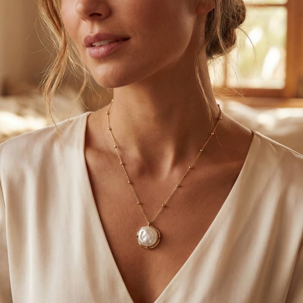 Gold Dipped Pearl Pendant Necklace