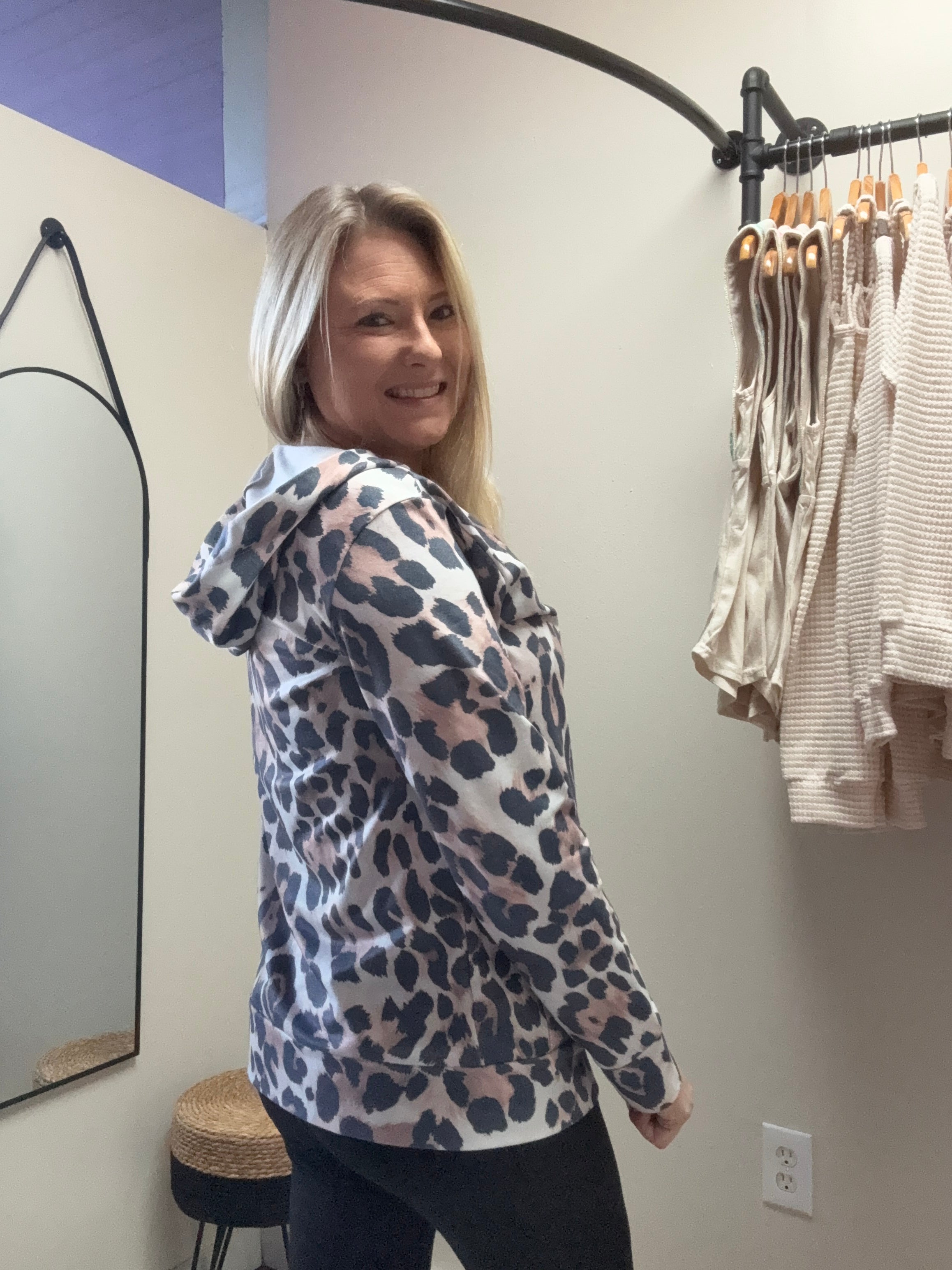 Brown leopard print hooded shirt