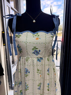 FLORAL PATTERN SCALLOPED DRESS